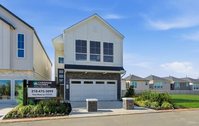 3-bedroom rental at 6464 Babcock Road Unit UNIT 902 in San Antonio, TX — photo 1