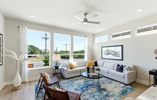 3-bedroom rental at 6464 Babcock Road Unit UNIT 902 in San Antonio, TX — photo 5