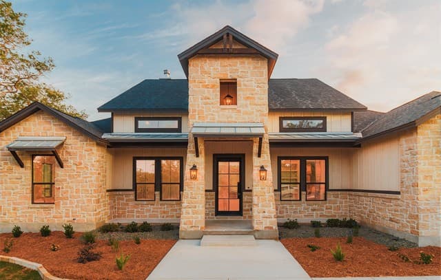 4-bedroom rental at 104 Reserve Court in La Vernia, TX — photo 4