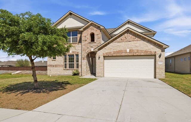 5-bedroom rental at 5044 Forest Oak in Schertz, TX — photo 1