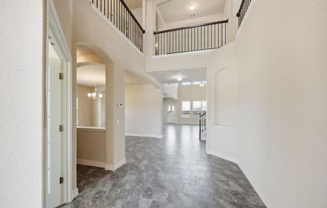 5-bedroom rental at 5044 Forest Oak in Schertz, TX — photo 3