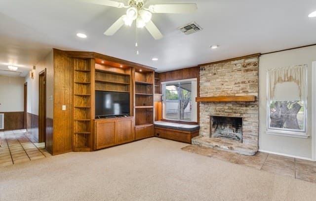 4-bedroom rental at 212 Kendall Oaks Dr in Boerne, TX — photo 4