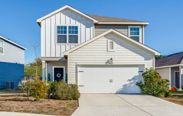4-bedroom rental at 5628 Pearl Meadow in Converse, TX — photo 1