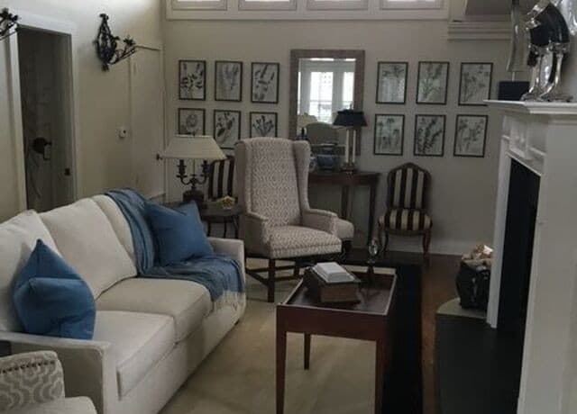 1-bedroom rental at 134 W Summit Avenue Unit A in San Antonio, TX — photo 1
