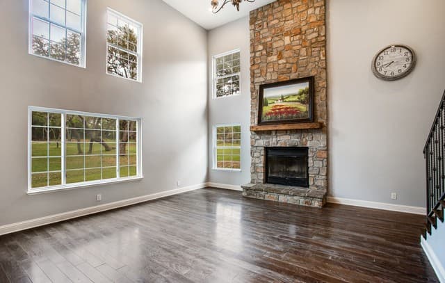 5-bedroom rental at 9730 Windwood Dr in Boerne, TX — photo 4