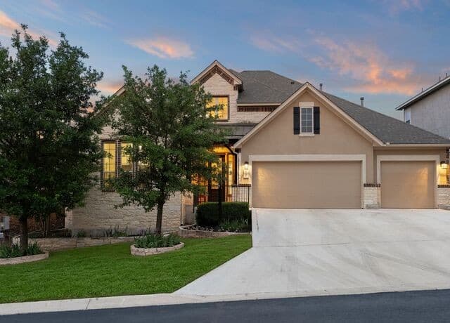 4-bedroom rental at 8926 Irving HL in Boerne, TX — photo 2