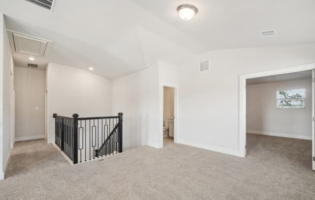 4-bedroom rental at 6451 Comanche Moon Blank in San Antonio, TX — photo 5