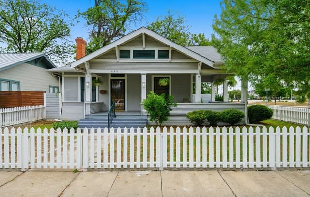 2-bedroom rental at 640 Mission in San Antonio, TX — photo 1