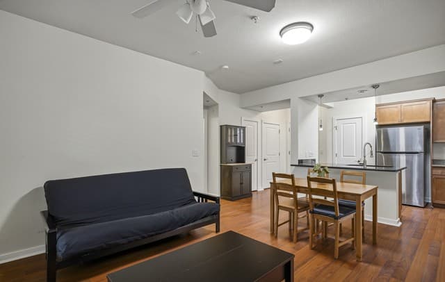 2-bedroom rental at 7342 Oak Manor Dr Unit 3105 in San Antonio, TX — photo 5