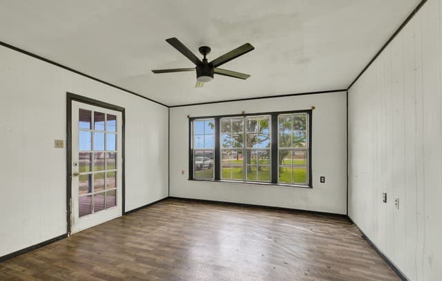 3-bedroom rental at 517 Center St in Marion, TX — photo 4