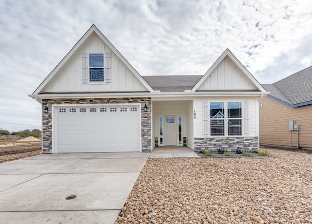 4-bedroom rental at 178 Lost Maples Way in Marion, TX — photo 1
