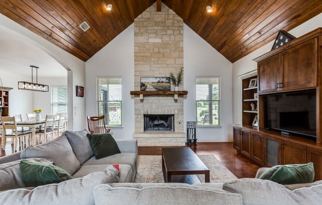 4-bedroom rental at 106 River Mountain Dr in Boerne, TX — photo 1