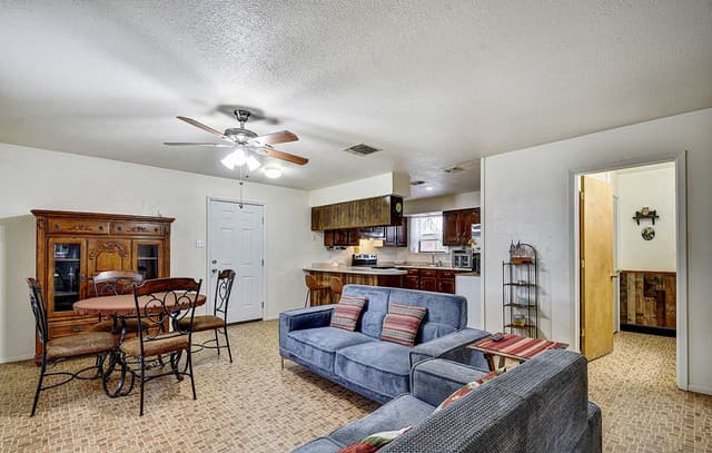 2-bedroom rental at 311 N 3rd St in Christine, TX — photo 3