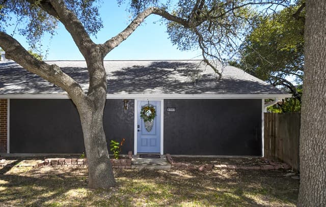 Home for sale at 8702 Collingwood in Universal City, TX — photo 4