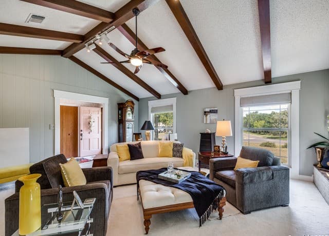 3-bedroom rental at 135 Manor in Comfort, TX — photo 5