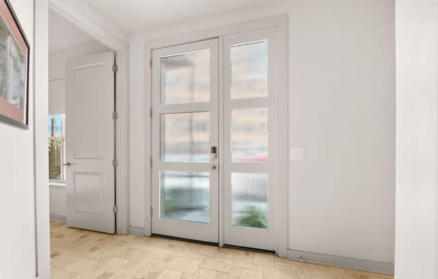 2-bedroom rental at 106 Newell Ave Unit 106 in San Antonio, TX — photo 2