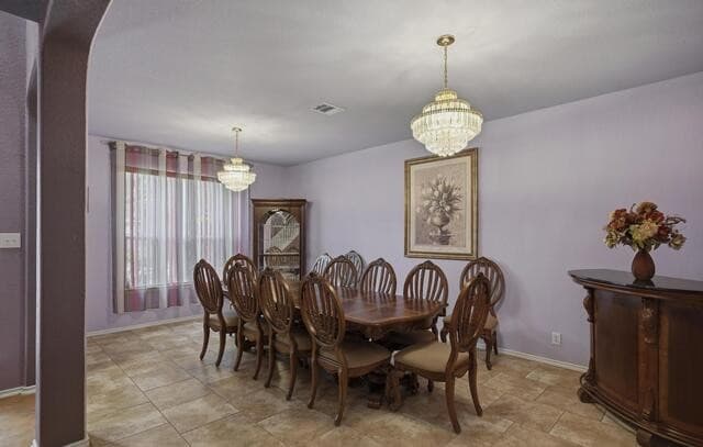 4-bedroom rental at 8943 Burnt Path in Helotes, TX — photo 4