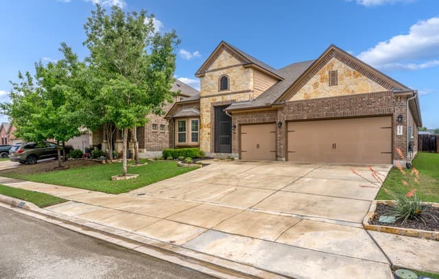 4-bedroom rental at 820 Alpino in Cibolo, TX — photo 2