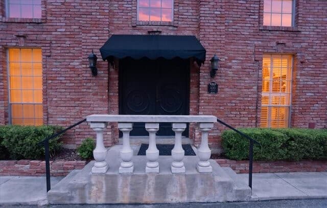 2-bedroom rental at 8033 N New Braunfels Unit # 400 E in San Antonio, TX — photo 1