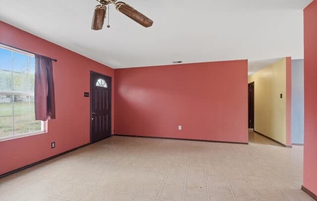 3-bedroom rental at 4615 Waterwood Pass Dr in Elmendorf, TX — photo 3