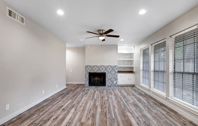 2-bedroom rental at 8611 Datapoint Dr Unit 43 in San Antonio, TX — photo 1