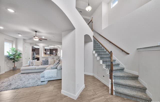 4-bedroom rental at 6514 Comanche Post in San Antonio, TX — photo 3