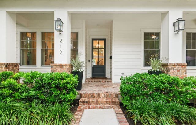 4-bedroom rental at 212 Argo in San Antonio, TX — photo 3