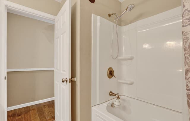 3-bedroom rental at 413 Georgia Ann Dr in Pleasanton, TX — photo 3