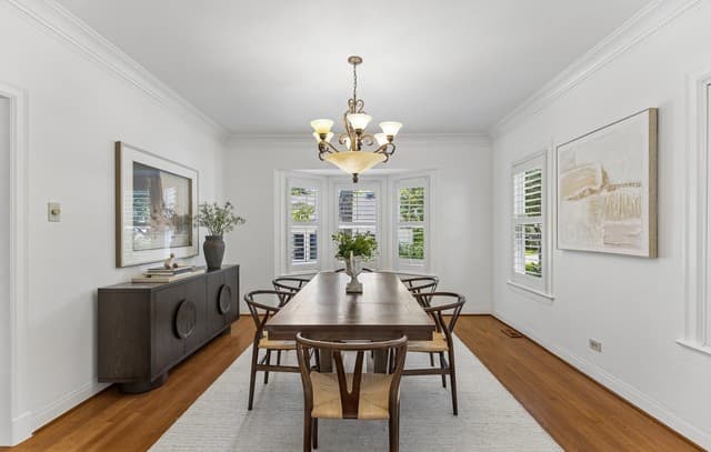 3-bedroom rental at 120 Lamont Ave in Alamo Heights, TX — photo 5