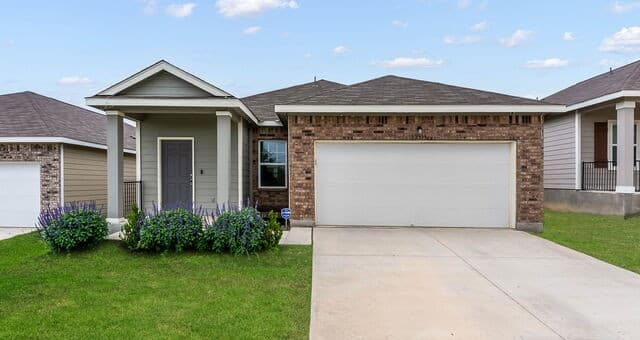 3-bedroom rental at 12515 Antilia in San Antonio, TX — photo 1