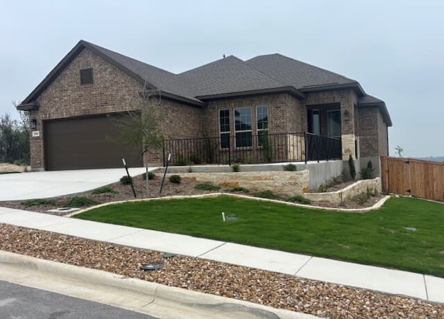 3-bedroom rental at 104 Allin Oaks in Universal City, TX — photo 1