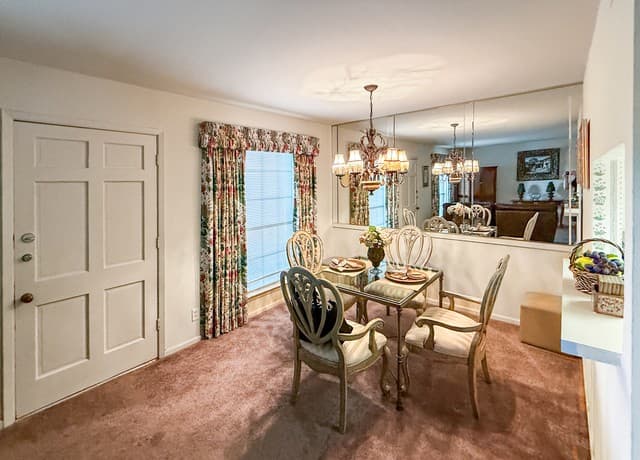 2-bedroom rental at 8401 N New Braunfels Ave Unit 323A in San Antonio, TX — photo 4