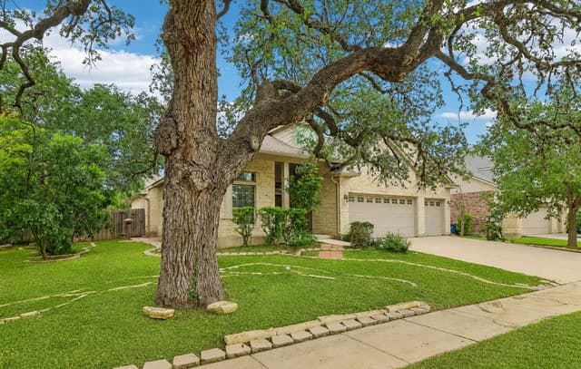 3-bedroom rental at 125 Indigo Brush Dr in Cibolo, TX — photo 2