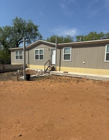5-bedroom rental at 60 Childers Road in Artesia Wells, TX — photo 1