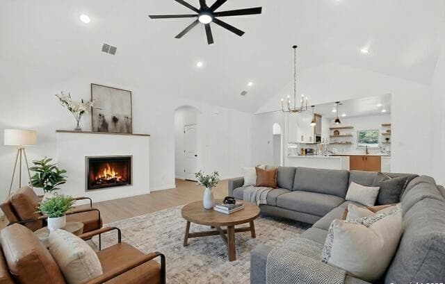 Home for sale at 514 Contour Dr in Spring Branch, TX — photo 3