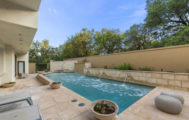 5-bedroom rental at 3926 Iron Ml in San Antonio, TX — photo 1