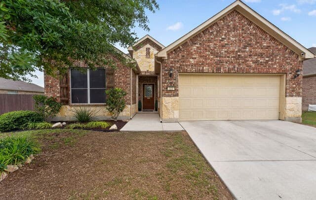 Home for sale at 321 Silver Buckle in Schertz, TX — photo 3