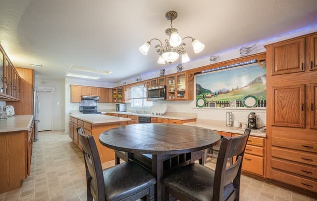 Home for sale at 124 Springtree Grove in Cibolo, TX — photo 4