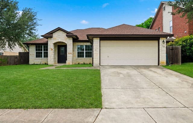 3-bedroom rental at 157 Springtree Pkwy in Cibolo, TX — photo 2
