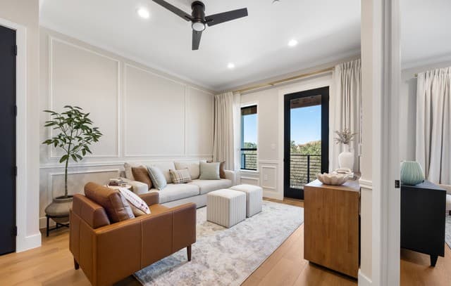 1-bedroom rental at 10899 S Hausman Rd Unit 407 in San Antonio, TX — photo 1