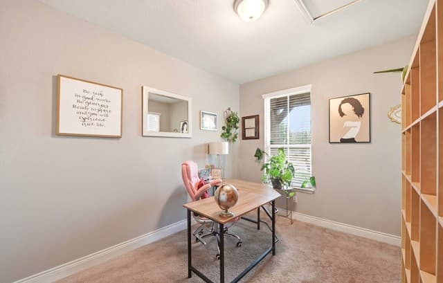 4-bedroom rental at 6813 Concho Crk in Schertz, TX — photo 5