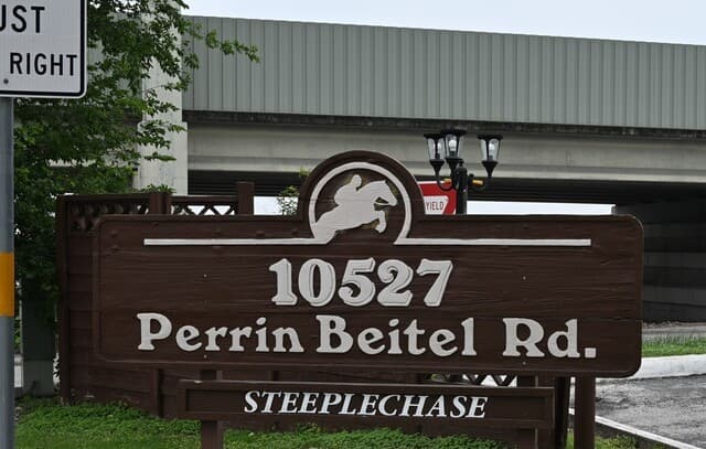 1-bedroom rental at 10527 Perrin Beitel Unit C-214 in San Antonio, TX — photo 1