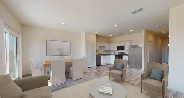 3-bedroom rental at 10640 Tufted Court in Adkins, TX — photo 3