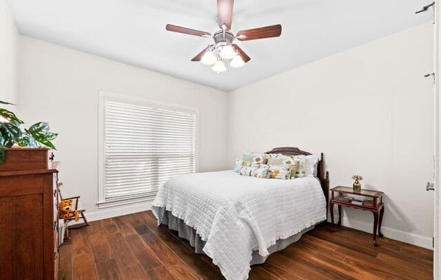 5-bedroom rental at 228 Leather Leaf in Boerne, TX — photo 5