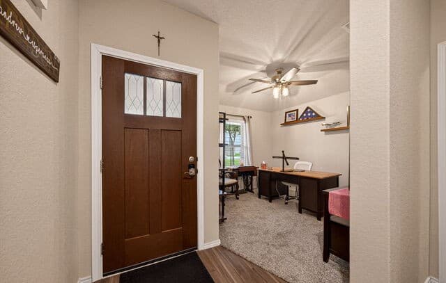 3-bedroom rental at 329 Hinsdale Run in Cibolo, TX — photo 2