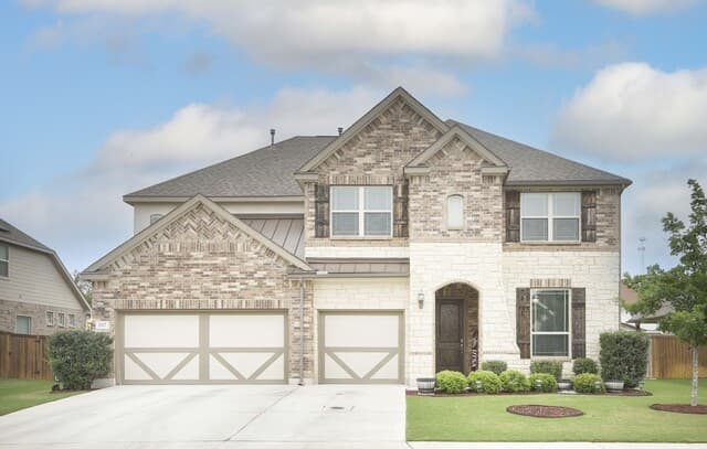 5-bedroom rental at 107 Destiny in Boerne, TX — photo 1