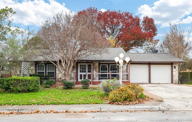 4-bedroom rental at 8138 Raritan St in San Antonio, TX — photo 1