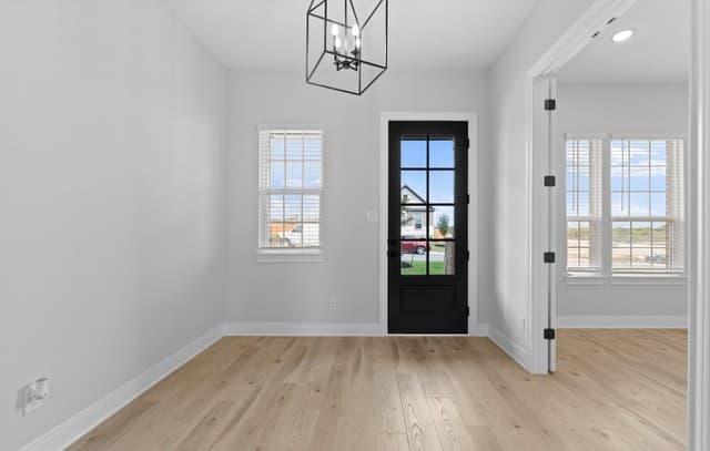 4-bedroom rental at 159 Azalea Aly in Castroville, TX — photo 2