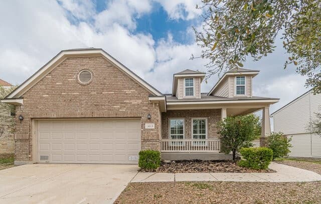 4-bedroom rental at 13803 Laramie Hill in Live Oak, TX — photo 1