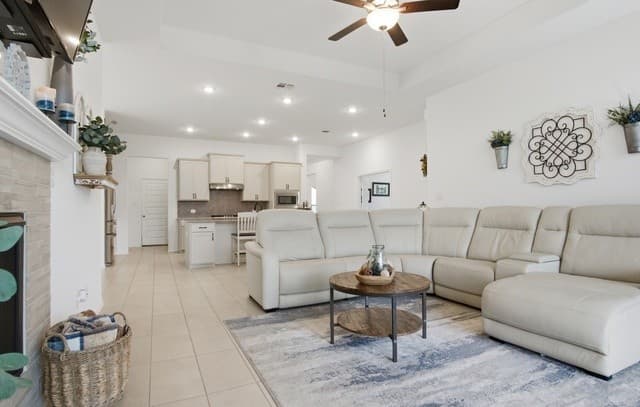 Home for sale at 514 Desert Fox in Cibolo, TX — photo 4